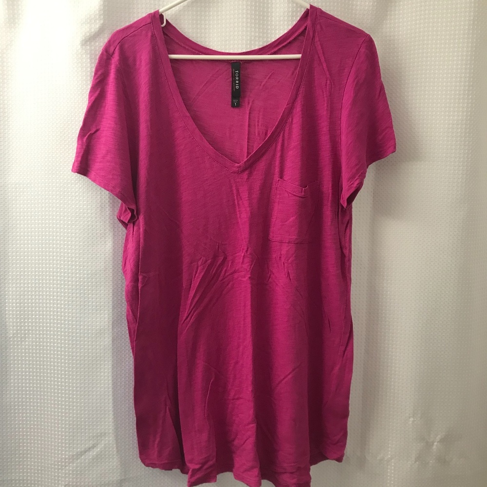 torrid V-Neck Short-Sleeve Pink T-Shirt